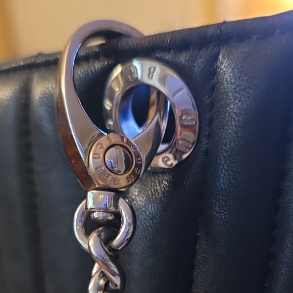 Henri Bendel 🖤🎀 No7 Black Quilted Leather Bag With Silver Hardware! - Picture 5 of 17